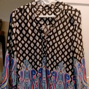 Women shirt size M